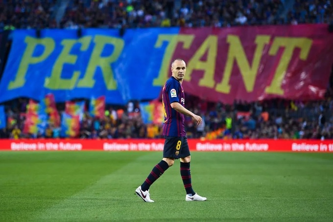 Iniesta là huyền thoại của bóng đá Tây Ban Nha